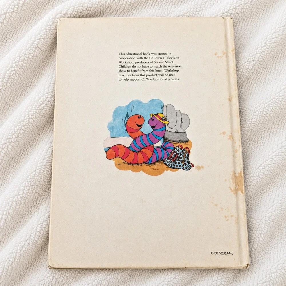 Sesame Street Oscar the Grouch City Worm Country Worm HC 1983 Golden Press